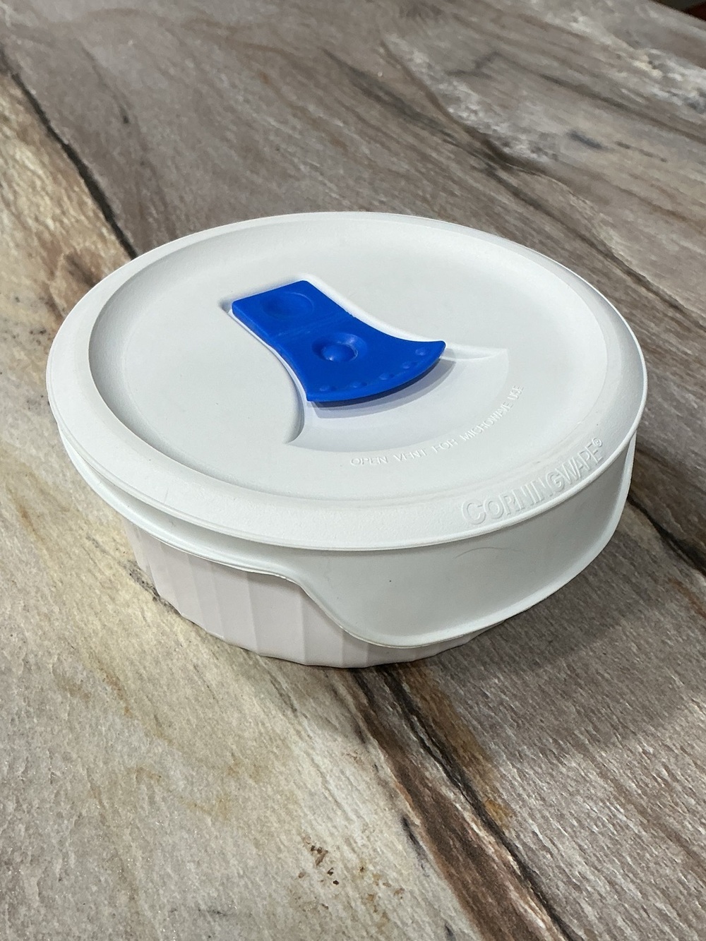 CorningWare French White F-16-B 16 Oz 500mL Round Baking Dish Vented Storage Lid